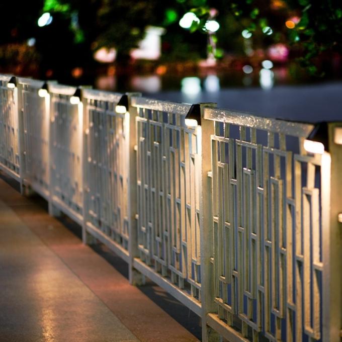 Ηλιακό τροφοδοτημένο υπαίθριο 2LED πορειών βημάτων λαμπτήρων κήπων φω'των τοίχων φρακτών φως φρακτών Decking ηλιακό